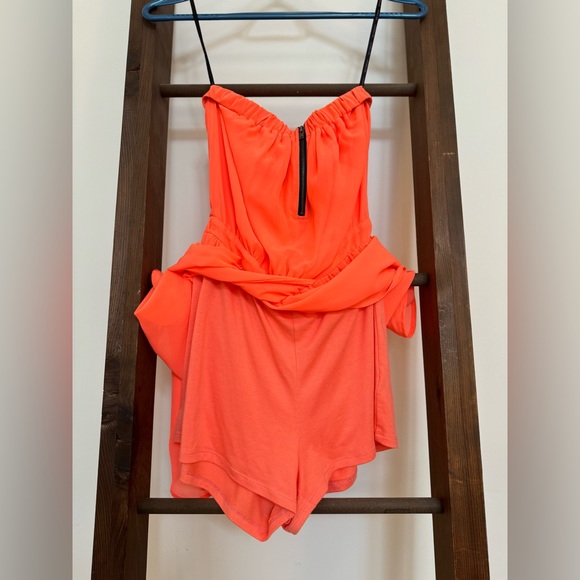 Strapless dress with built in shorts - Picture 6 of 7